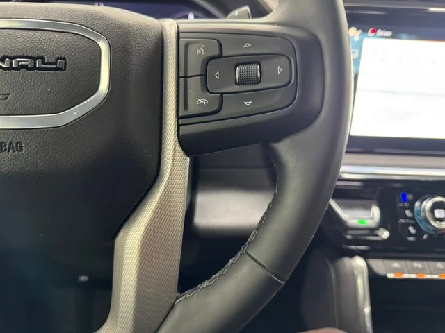 Used 2025 White Frost Tricoat GMC Denali image 24