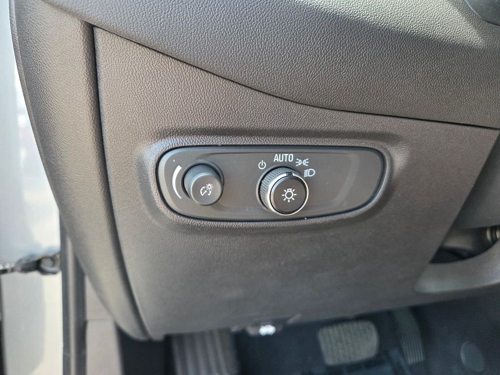 Used 2023 Gray Chevrolet LT image 23