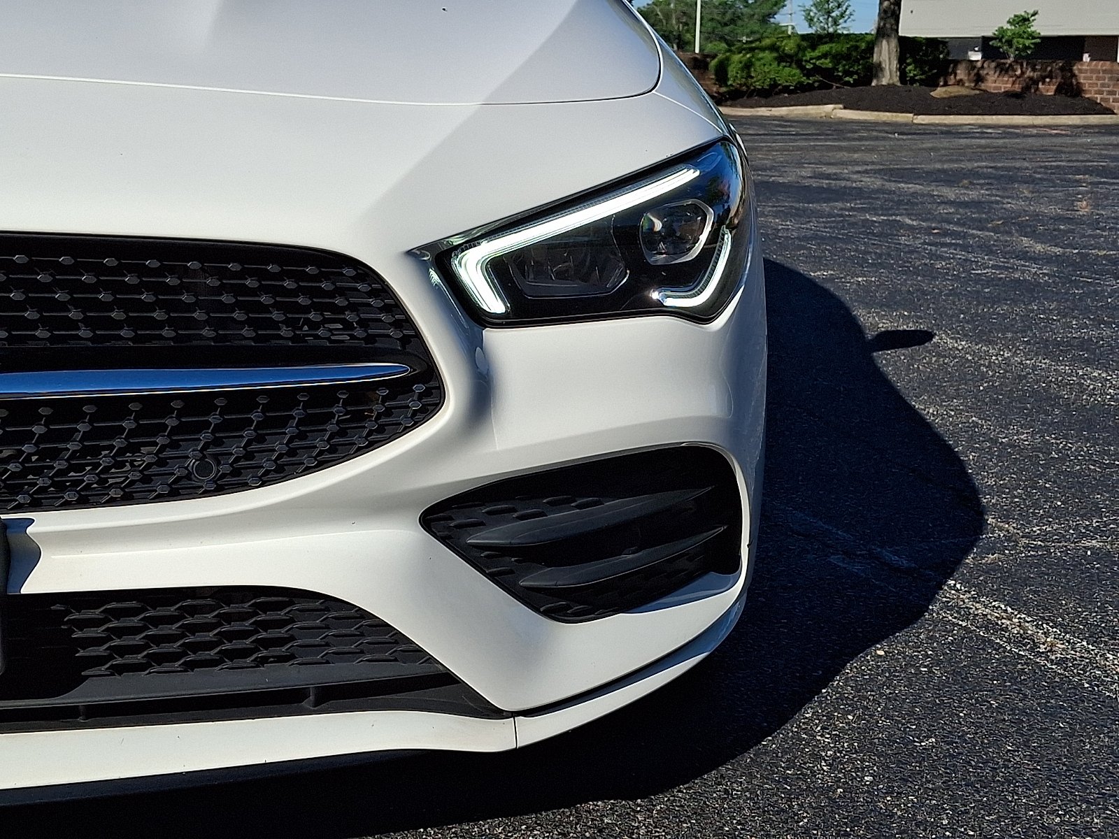 Certified Used 2023 Polar White - 149 Mercedes-Benz 4MATIC® image 9
