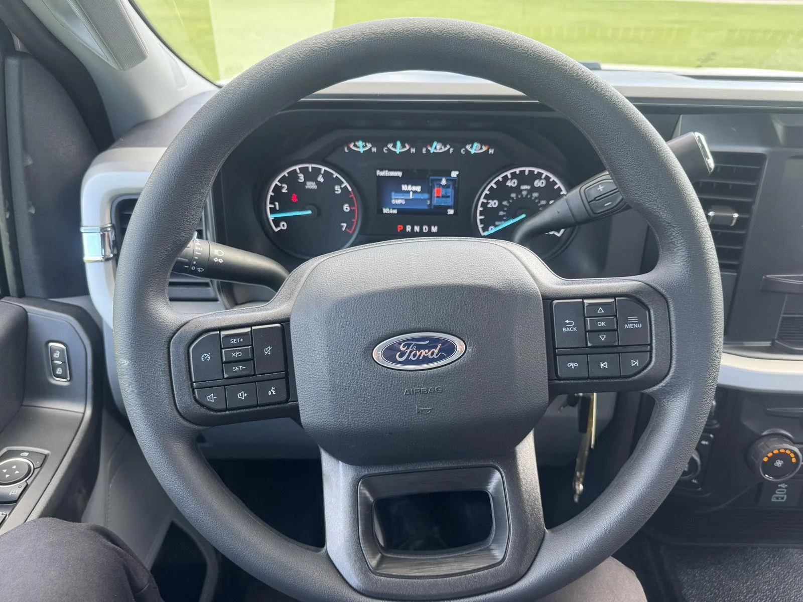 New 2026 Oxford White Ford XL image 13