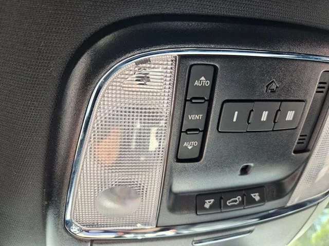Used 2019 Black Jeep Limited image 36