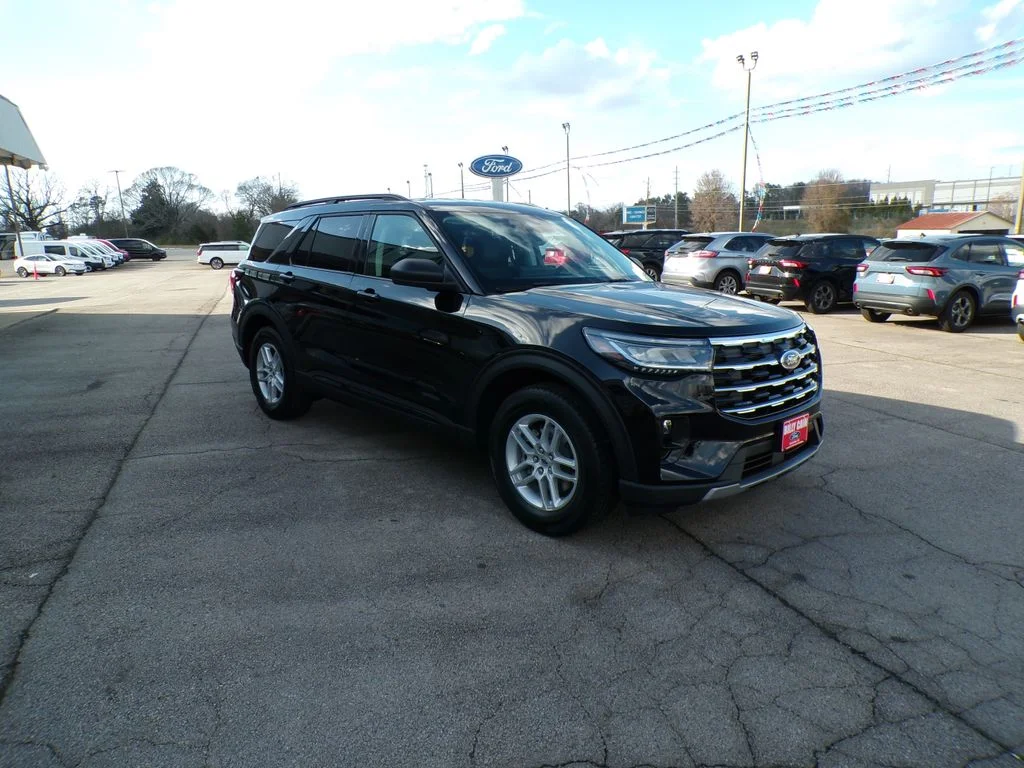 2026 Ford Explorer's photo