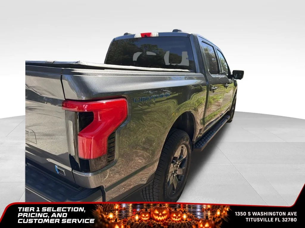 Used 2025 Gray Ford Flash image 4
