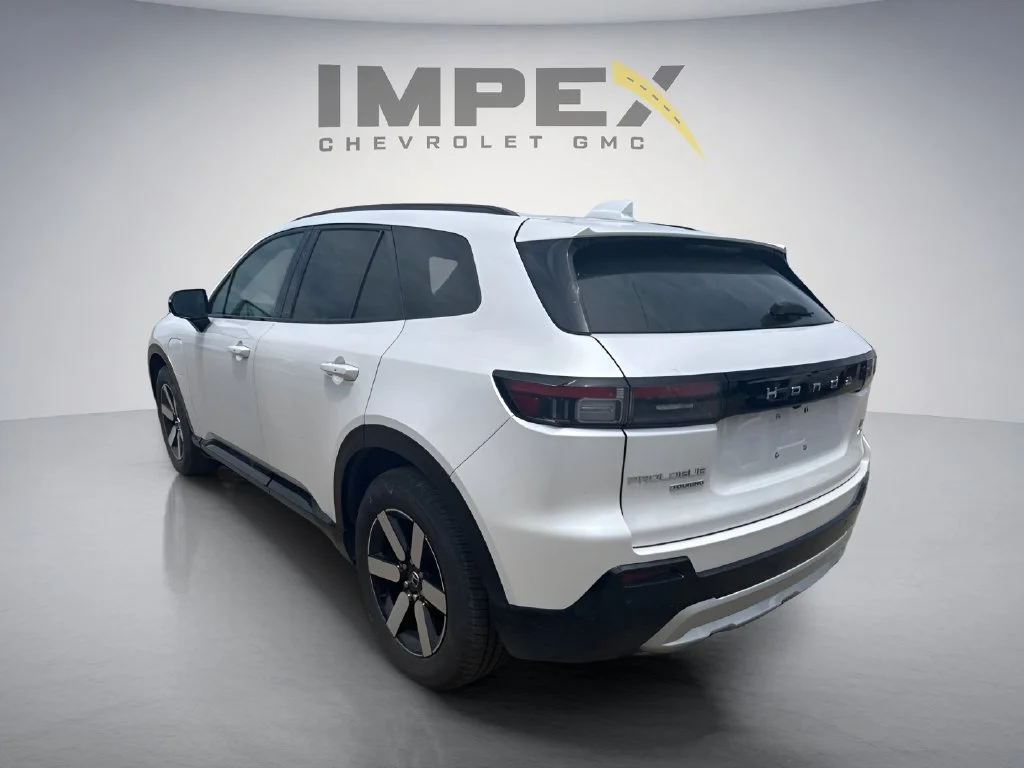 Used 2025 White Honda 1SE image 2