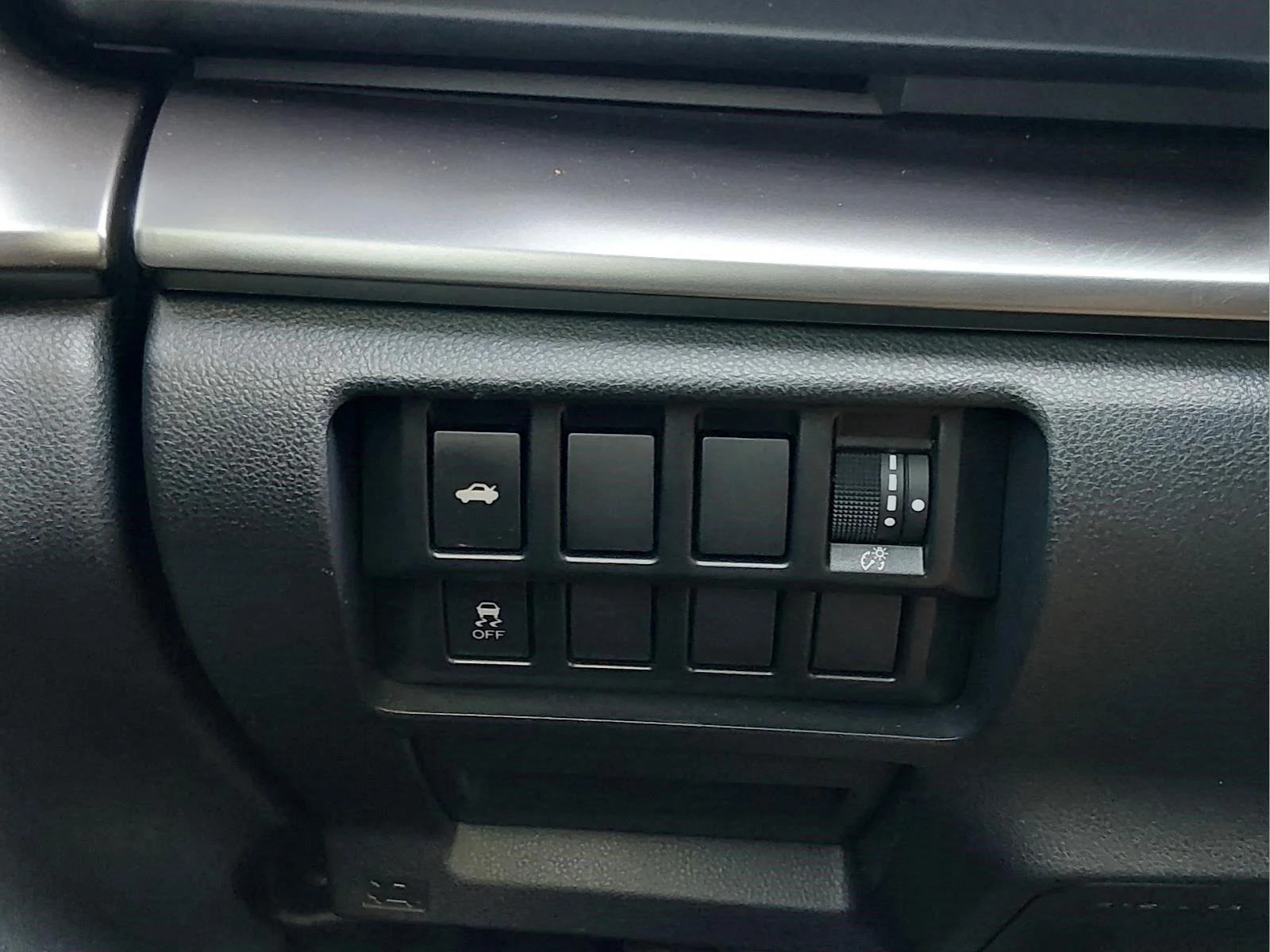 Used 2024 Sapphire Blue Pearl Subaru BASE image 29