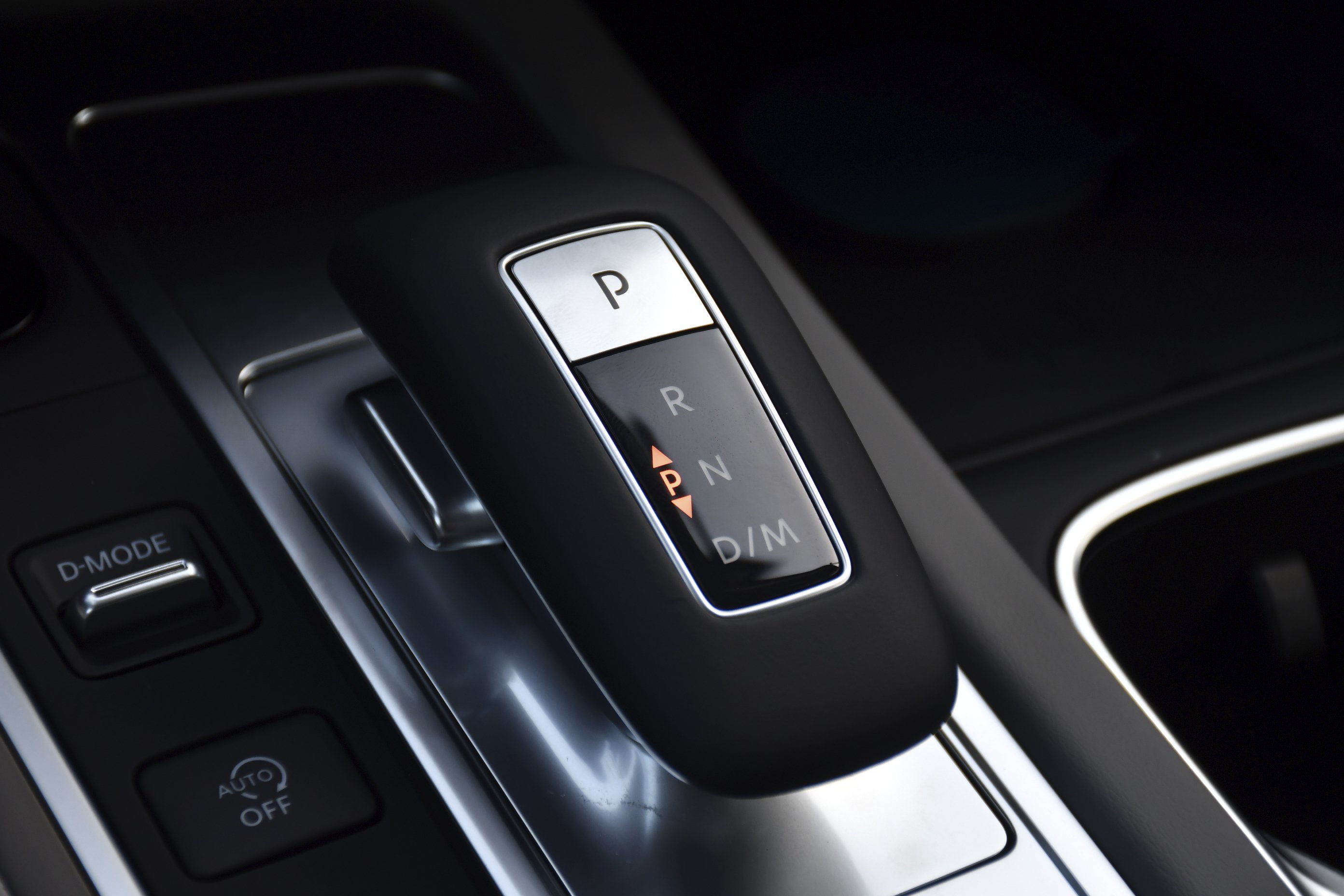 New 2027 HARBOR GRAY INFINITI Luxe AWD image 14