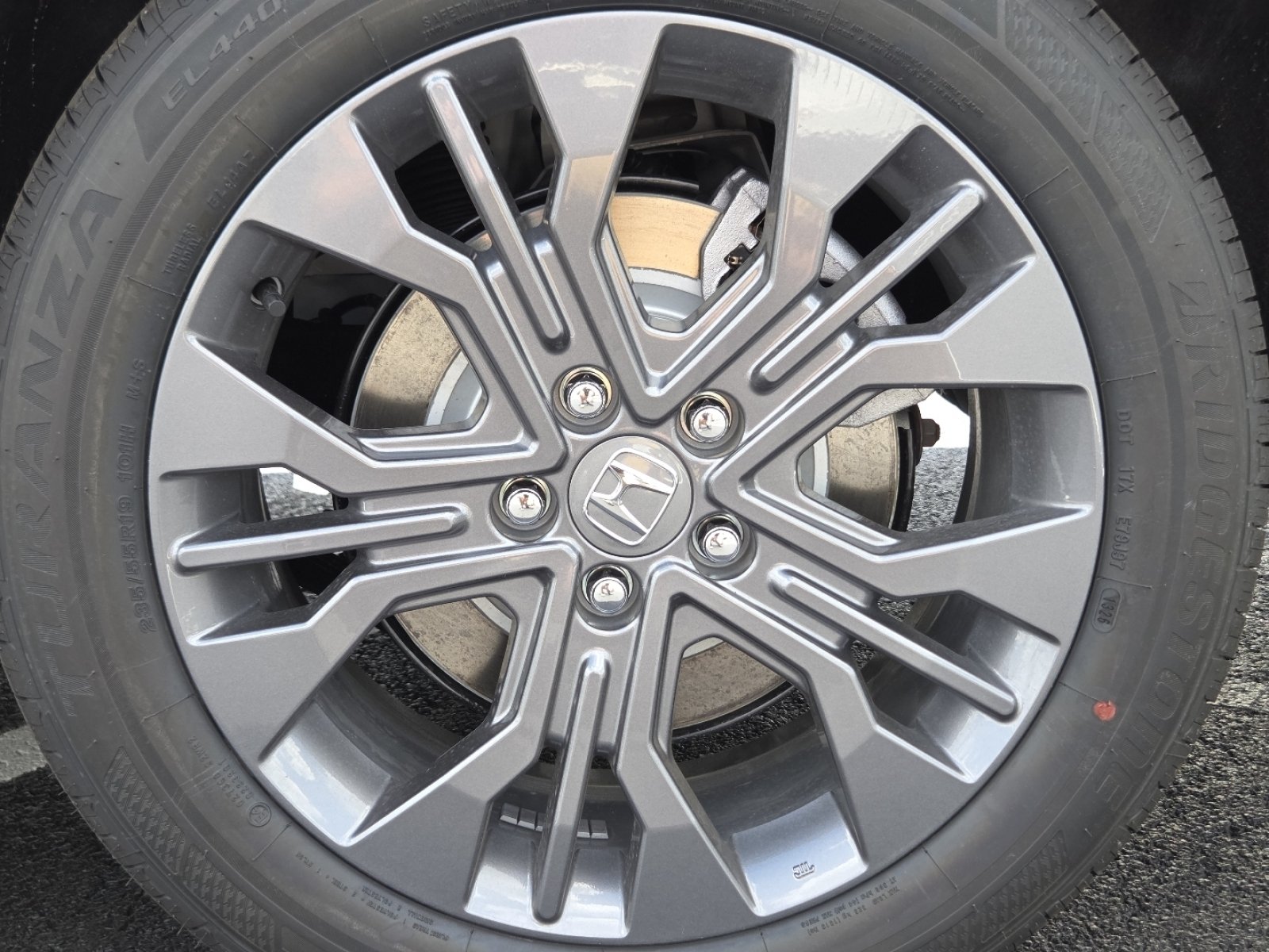 New 2026 Platinum White Pearl Honda Touring image 15