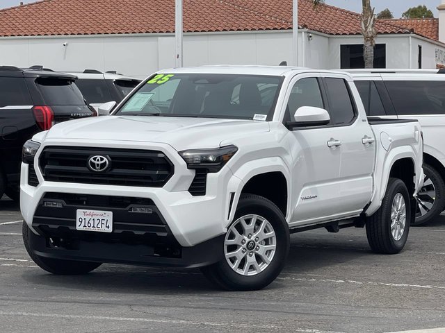 2025 Toyota Tacoma 4WD SR5
