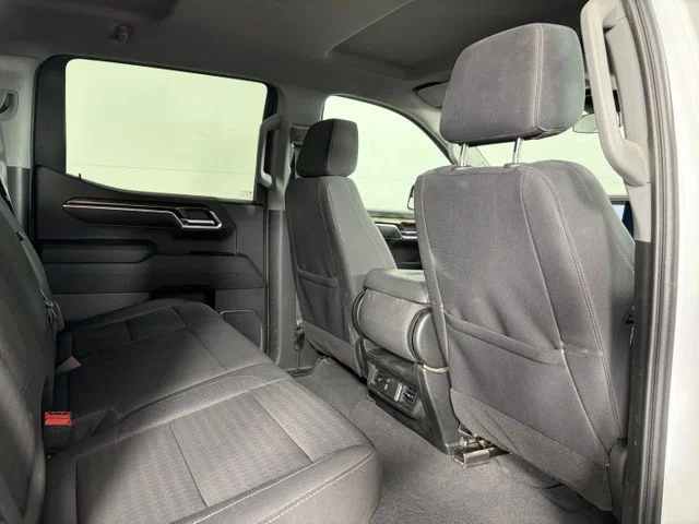 Certified Used 2024 White GMC Elevation image 41