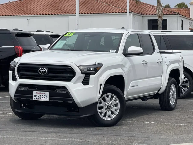 2025 Toyota Tacoma SR5