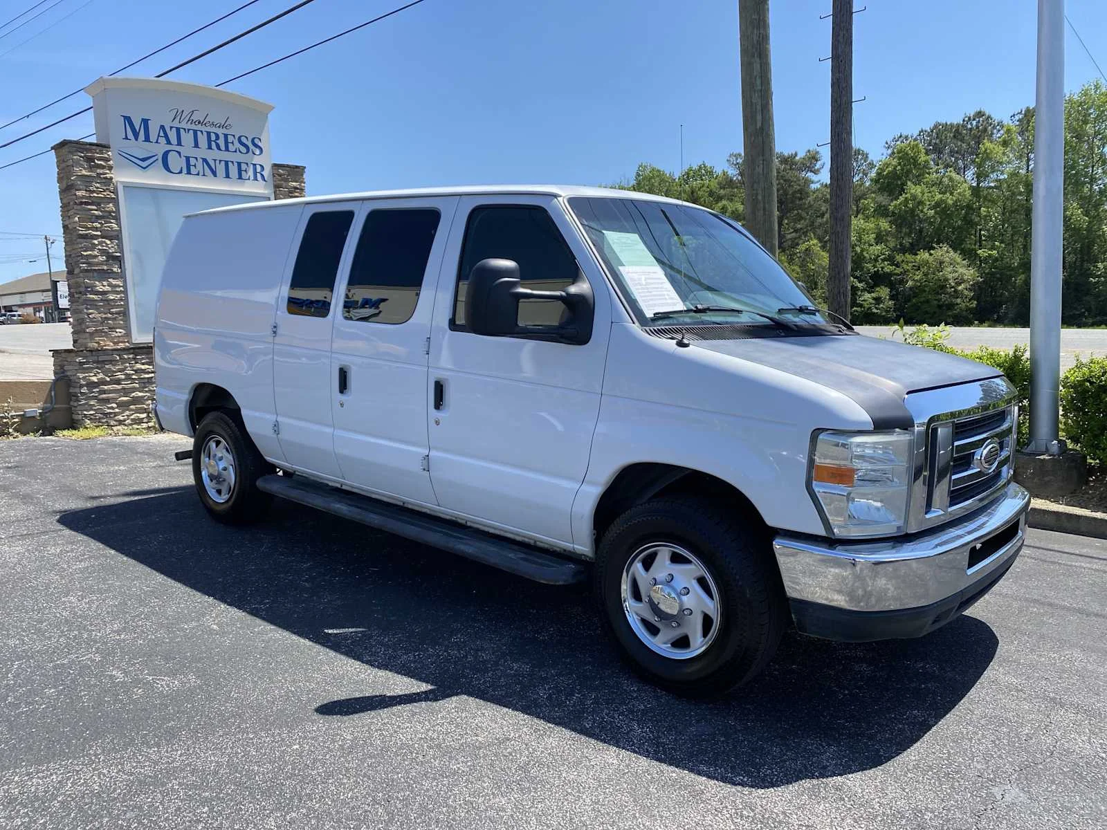 2014 Ford E-Series E-250 Van's photo