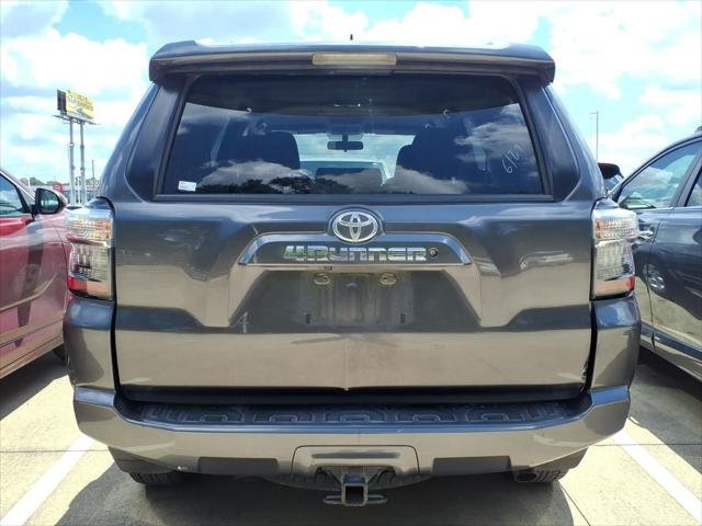 Certified Used 2016 MAGNETIC GRAY MET. Toyota  image 9