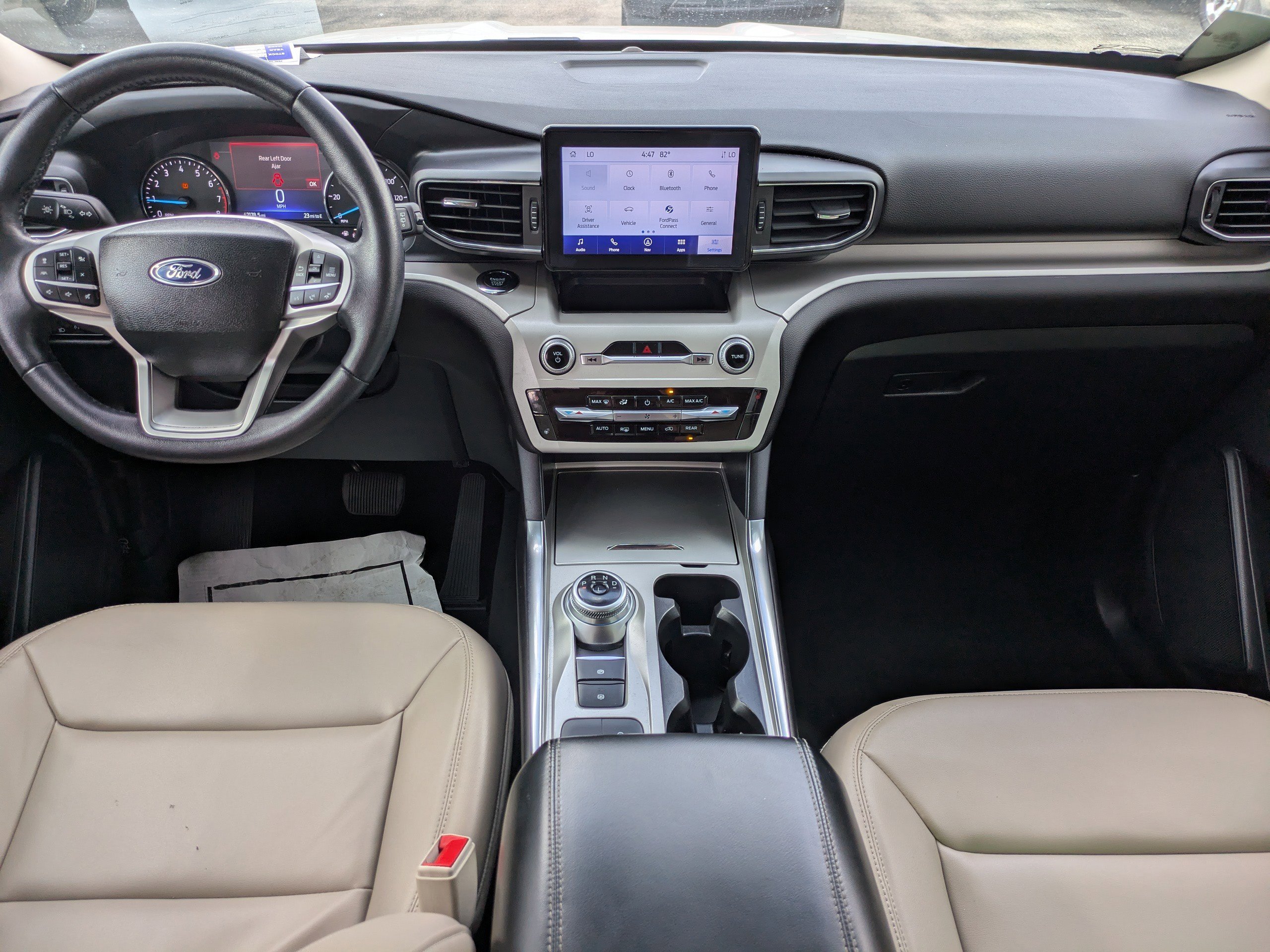 Used 2023 Oxford White Ford XLT image 13