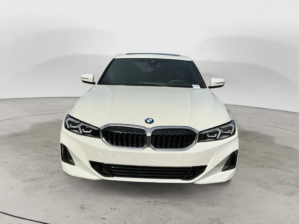 Used 2025 White BMW 330i xDrive image 3