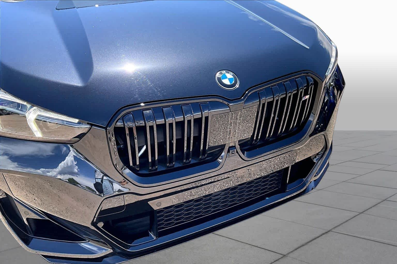 Certified Used 2024 Black Sapphire Metallic BMW M35i image 27