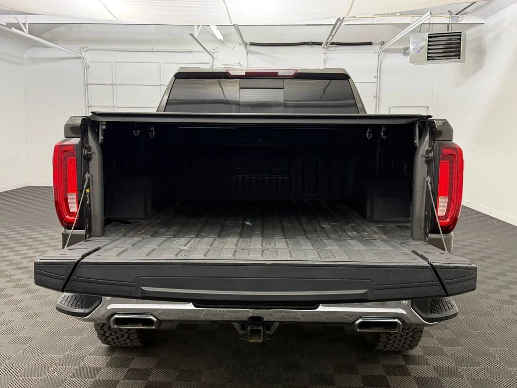 Used 2019 Smokey Quartz Metallic GMC SLT image 21