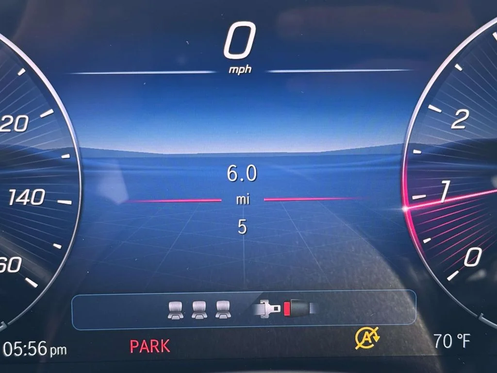 New 2026 Blue Mercedes-Benz GLC 300 image 2