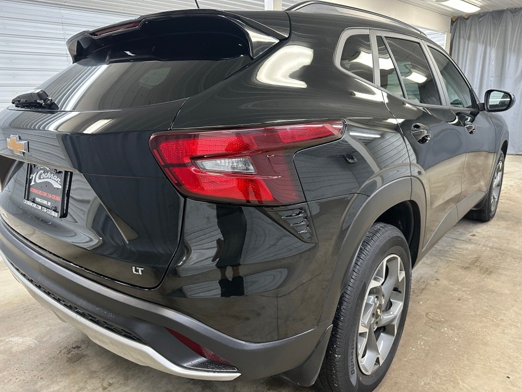 2024 Chevrolet Trax LT - Photo 24