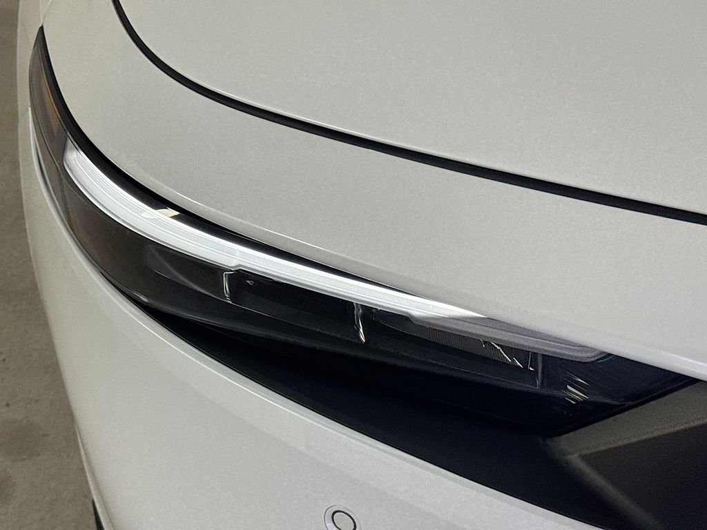 2023 Honda Accord Hybrid Touring - Photo 37