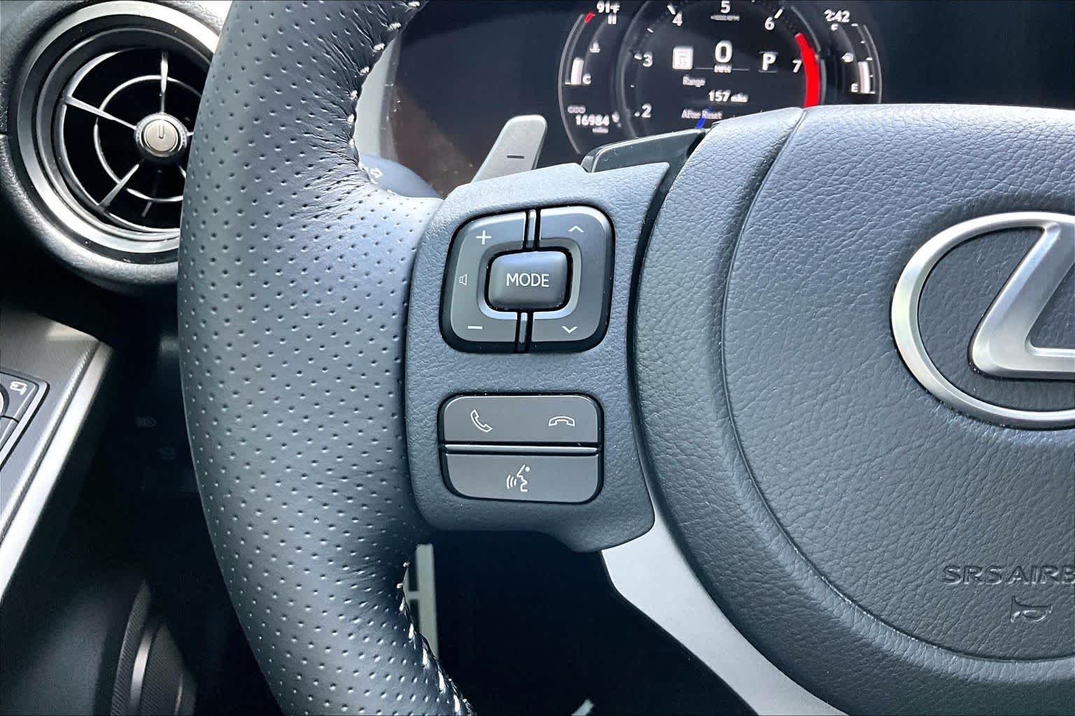 Certified Used 2025 Ultra White Lexus F SPORT image 22