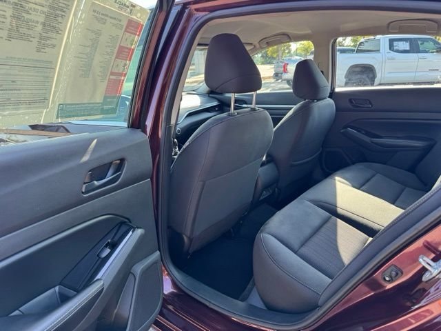 Used 2023 Red Nissan 2.5 SV image 40