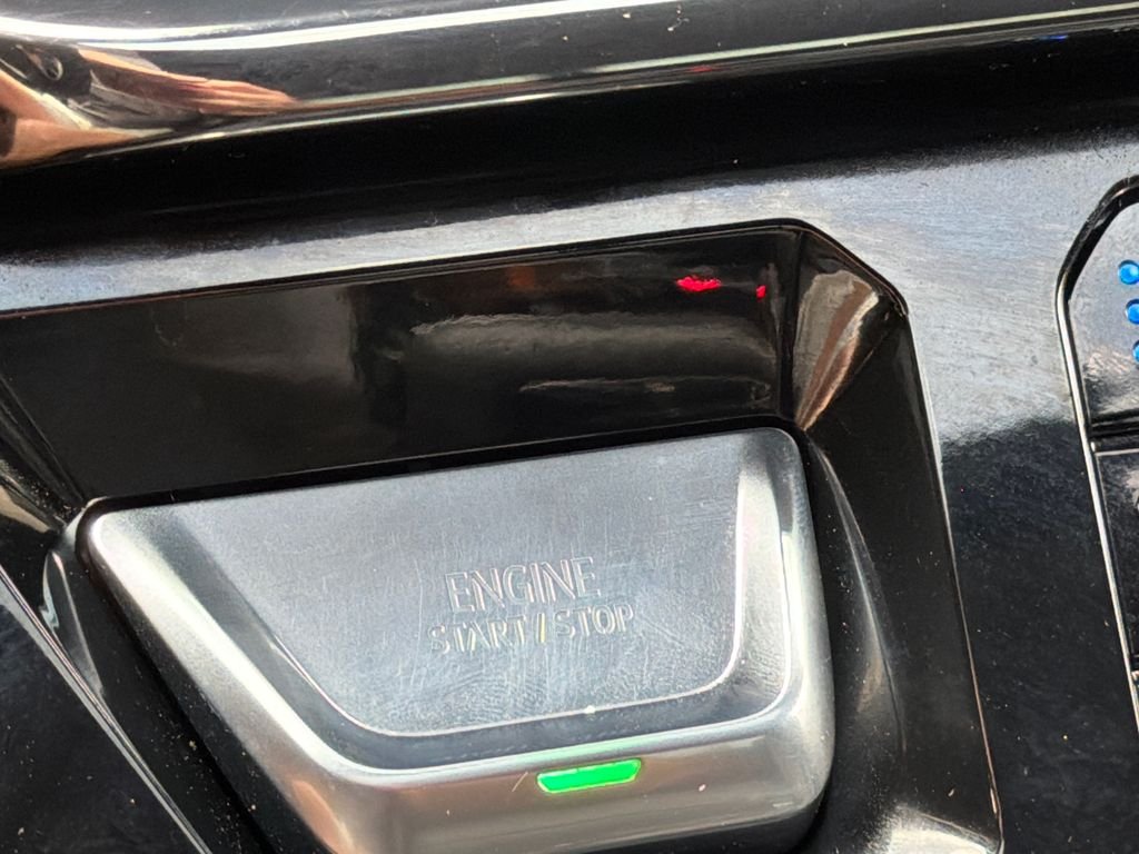 Used 2023 Silver GMC AT4 image 31