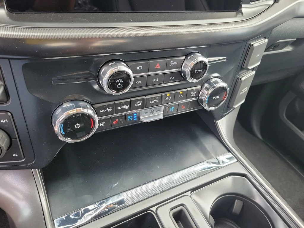New 2026 Ruby Red Metallic Tinted Clearcoat Ford Lariat® image 36
