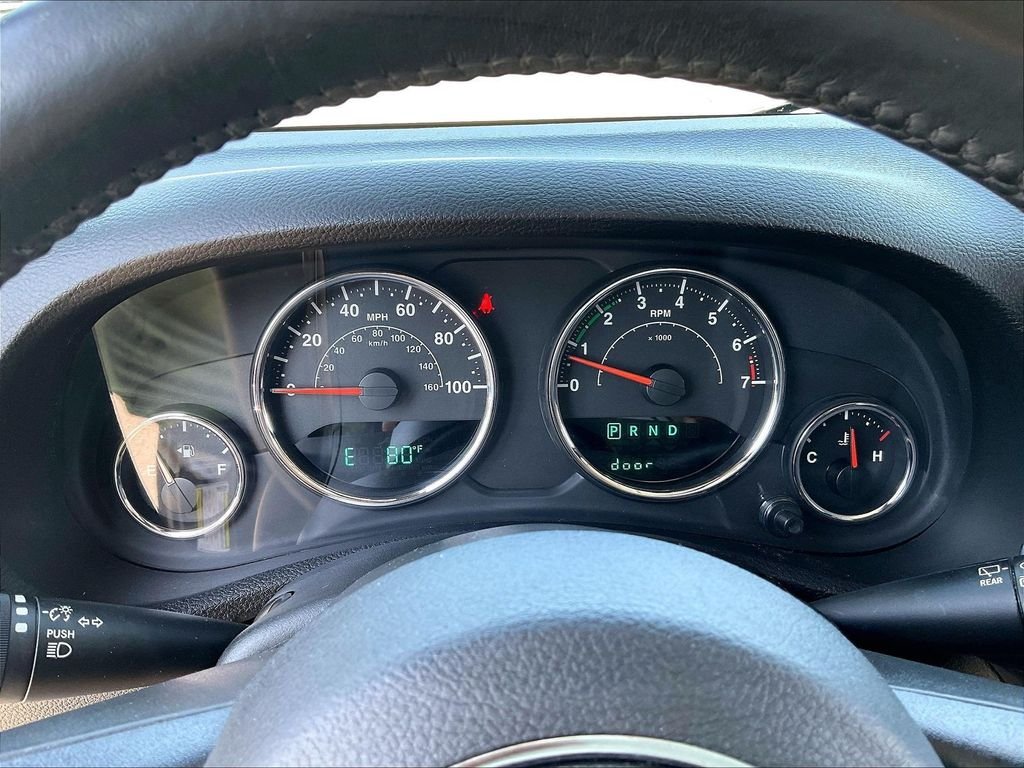 Used 2018 Gray Jeep Unlimited Sahara image 15