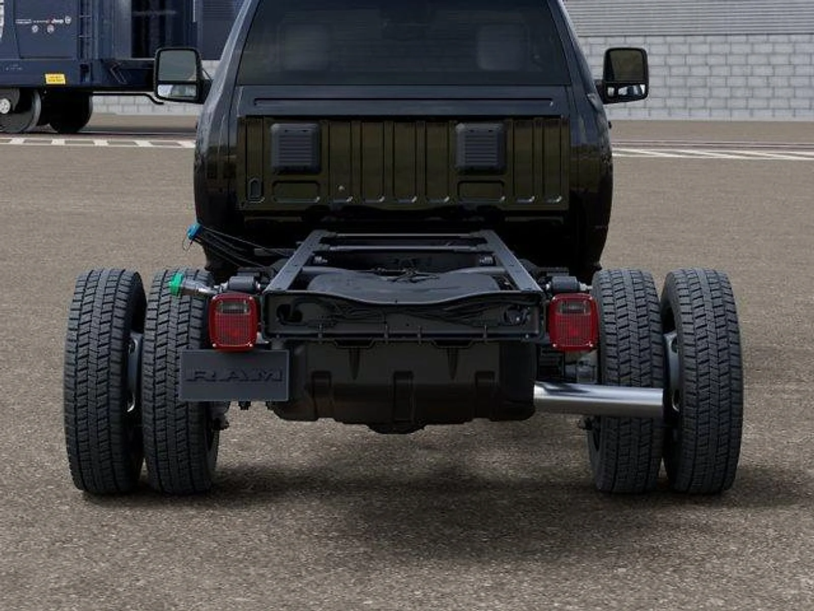 New 2026 Diamond Black Crystal Pearl-Coat Exterior Paint RAM  image 13