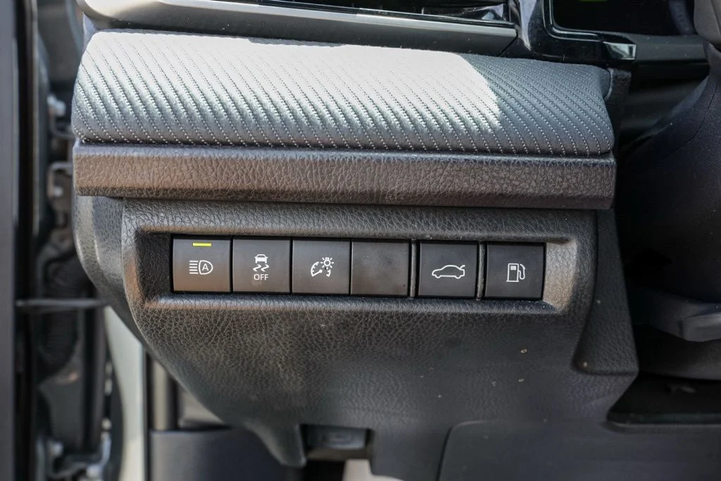 Used 2025  Toyota SE image 33