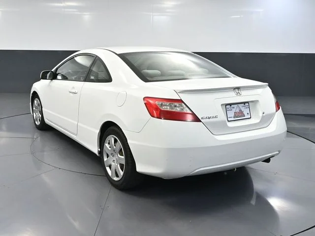 Used 2009 White Honda LX image 6