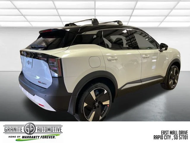 New 2026 Aspen White TriCoat / Super Black Two-tone Nissan SR image 5