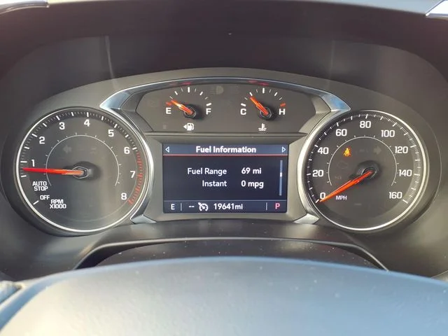 Used 2024 White Chevrolet LT image 33