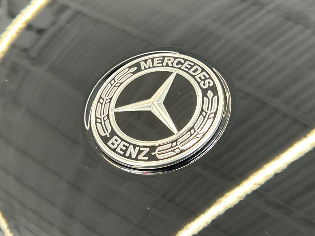 New 2027 Black Mercedes-Benz GLC 300 image 64