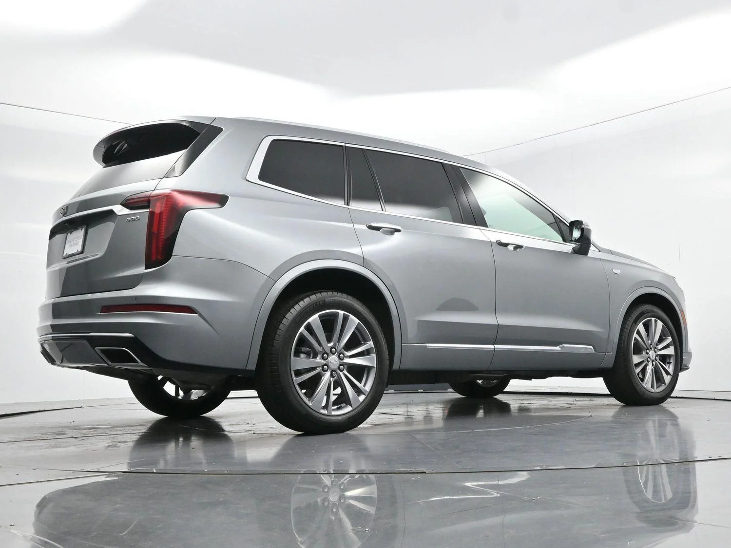 Used 2024 Argent Silver Metallic Cadillac Premium Luxury image 56