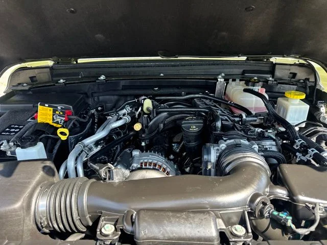 Used 2022 Green Jeep Overland image 17