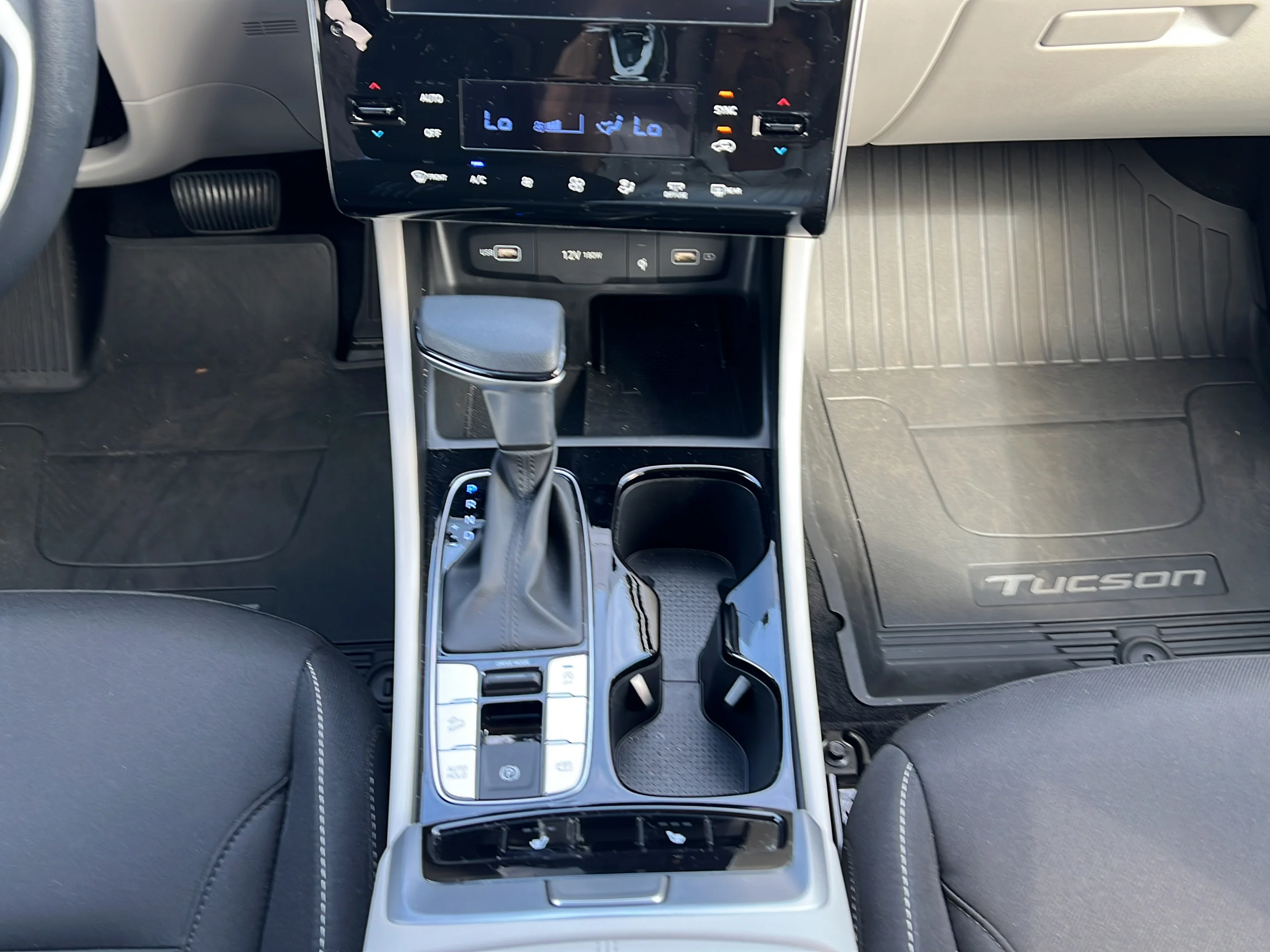 Used 2024 Ultimate Red Hyundai SEL image 18