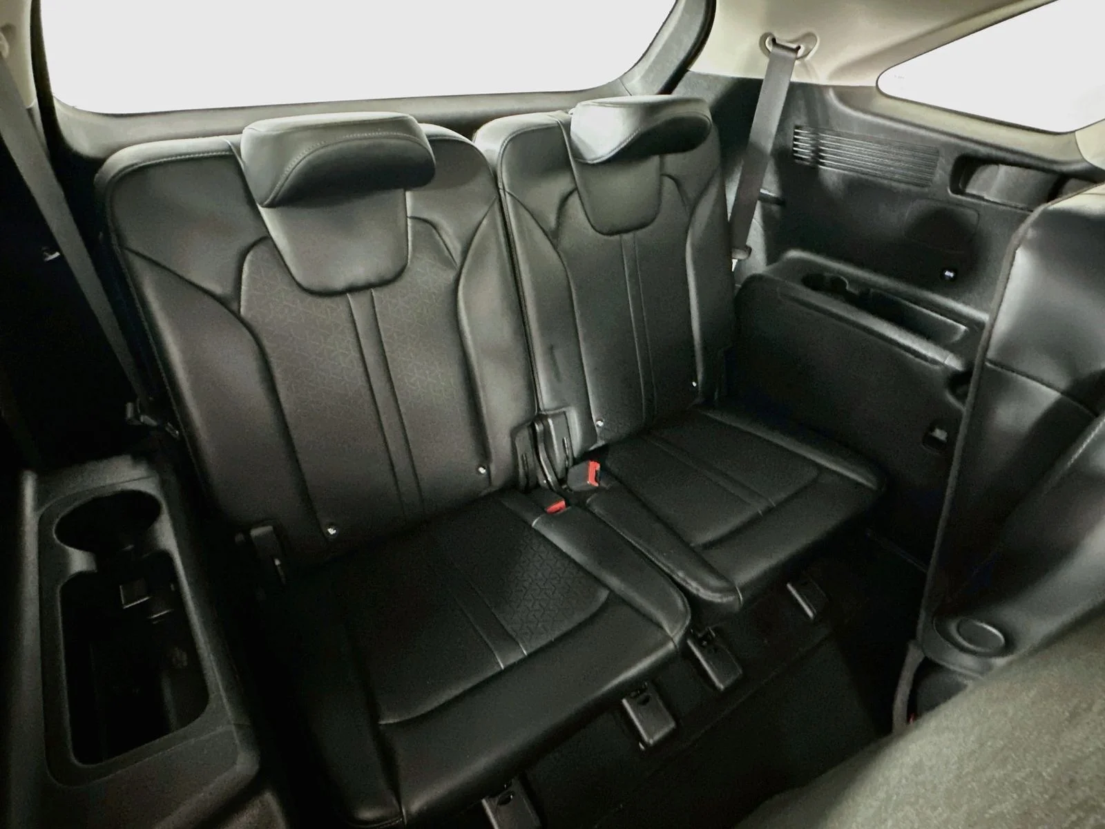 Used 2023 Aurora Black Kia EX image 27