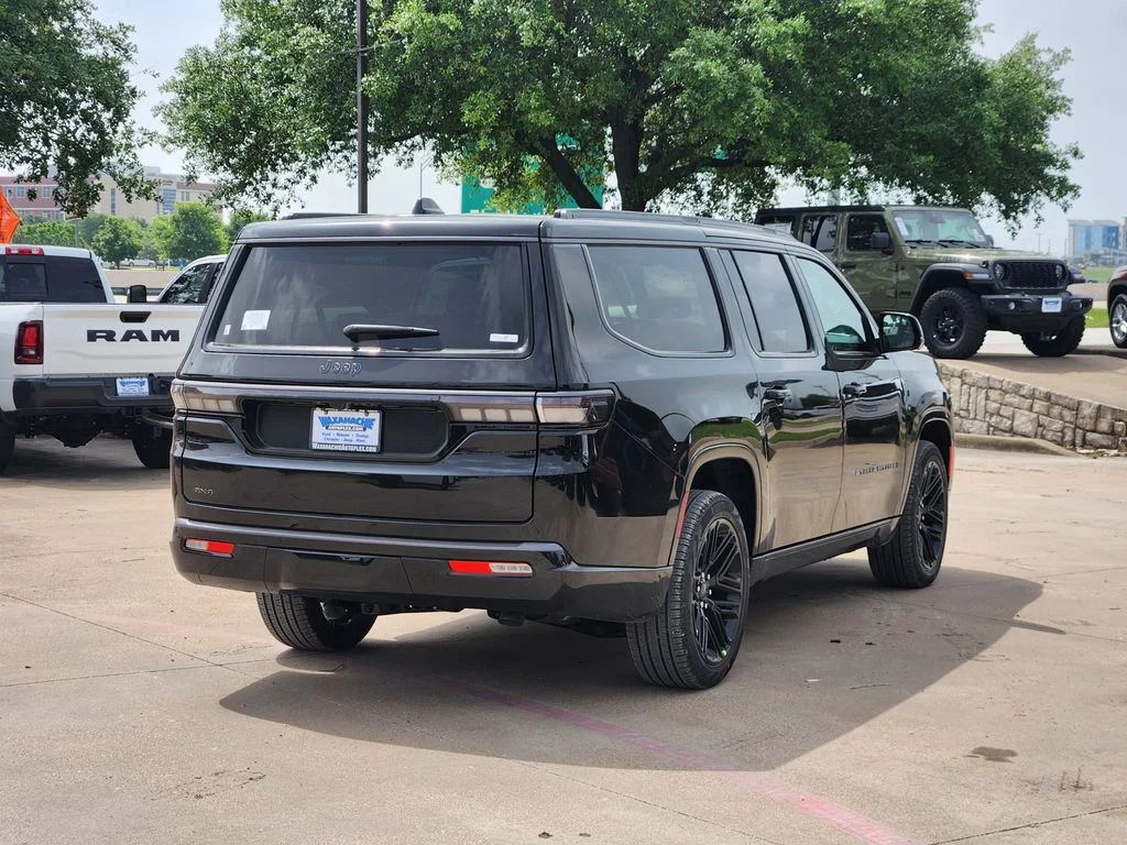 New 2026 High Gloss Black Exterior Paint Jeep Limited Reserve image 4