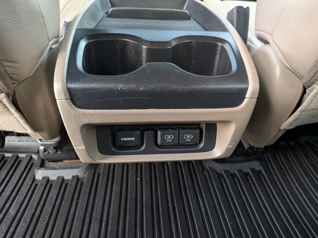 Used 2020 White Honda EX-L image 36