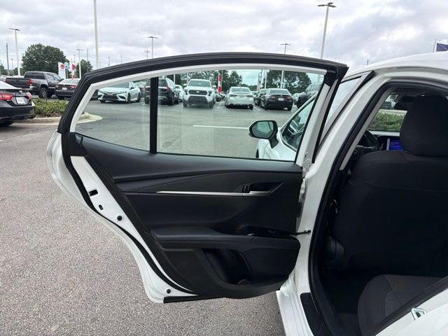Used 2025 White Toyota LE image 16