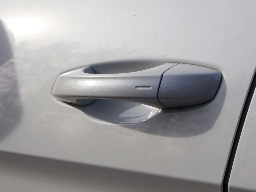 New 2026 White Volkswagen 2.0T SE w/Technology image 24