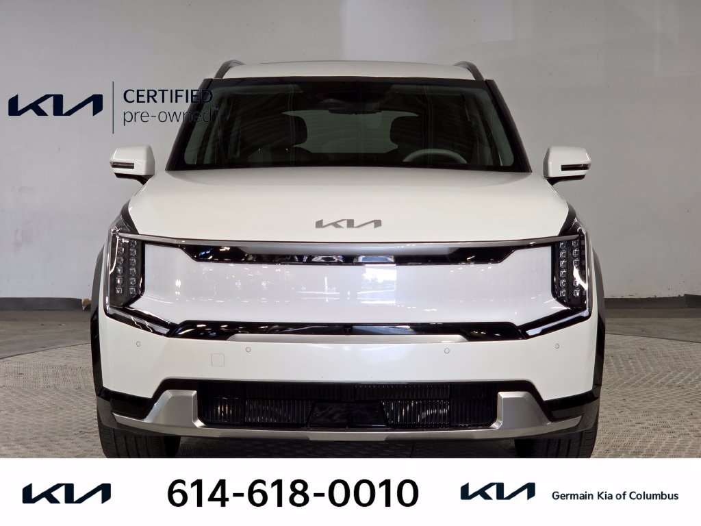 Used 2024 White Kia Land image 3