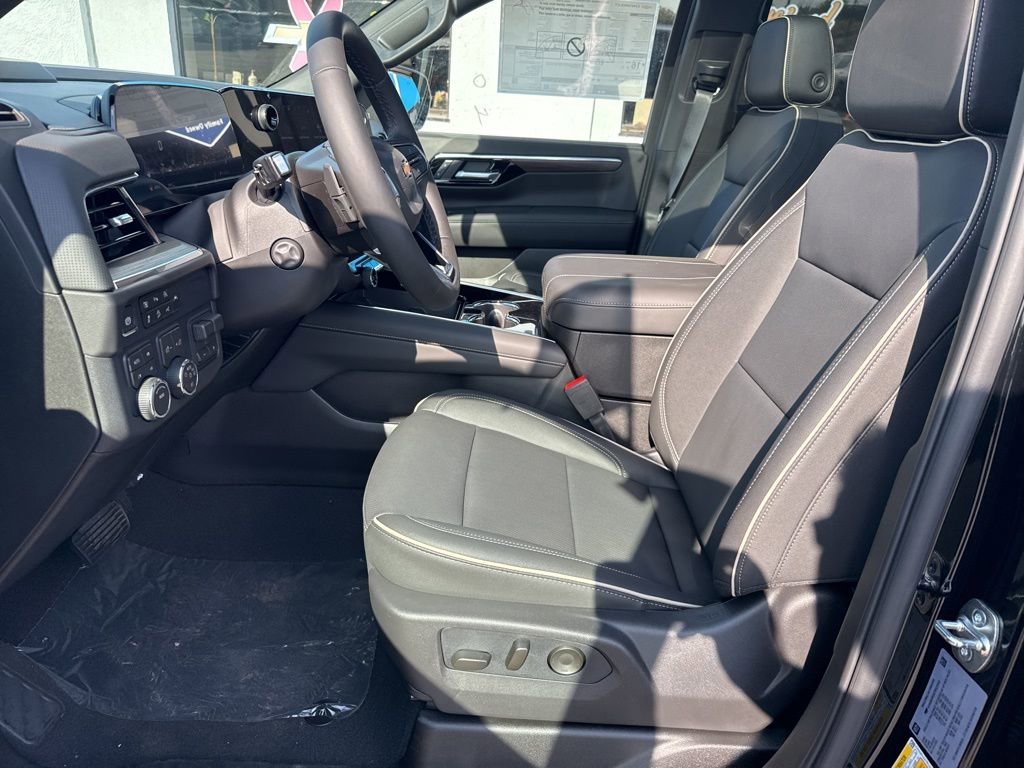 2026 Chevrolet Suburban Premier - Photo 20