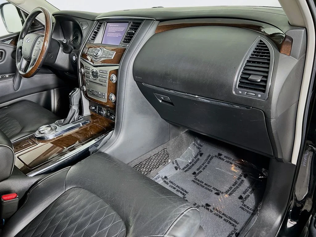 Used 2019 Black INFINITI LUXE image 33