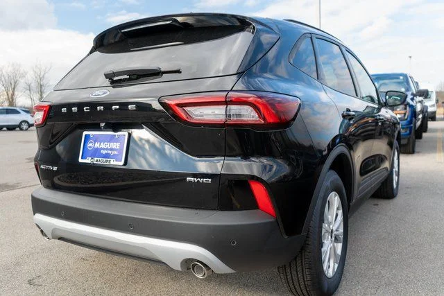 New 2025 Black Ford Active image 5