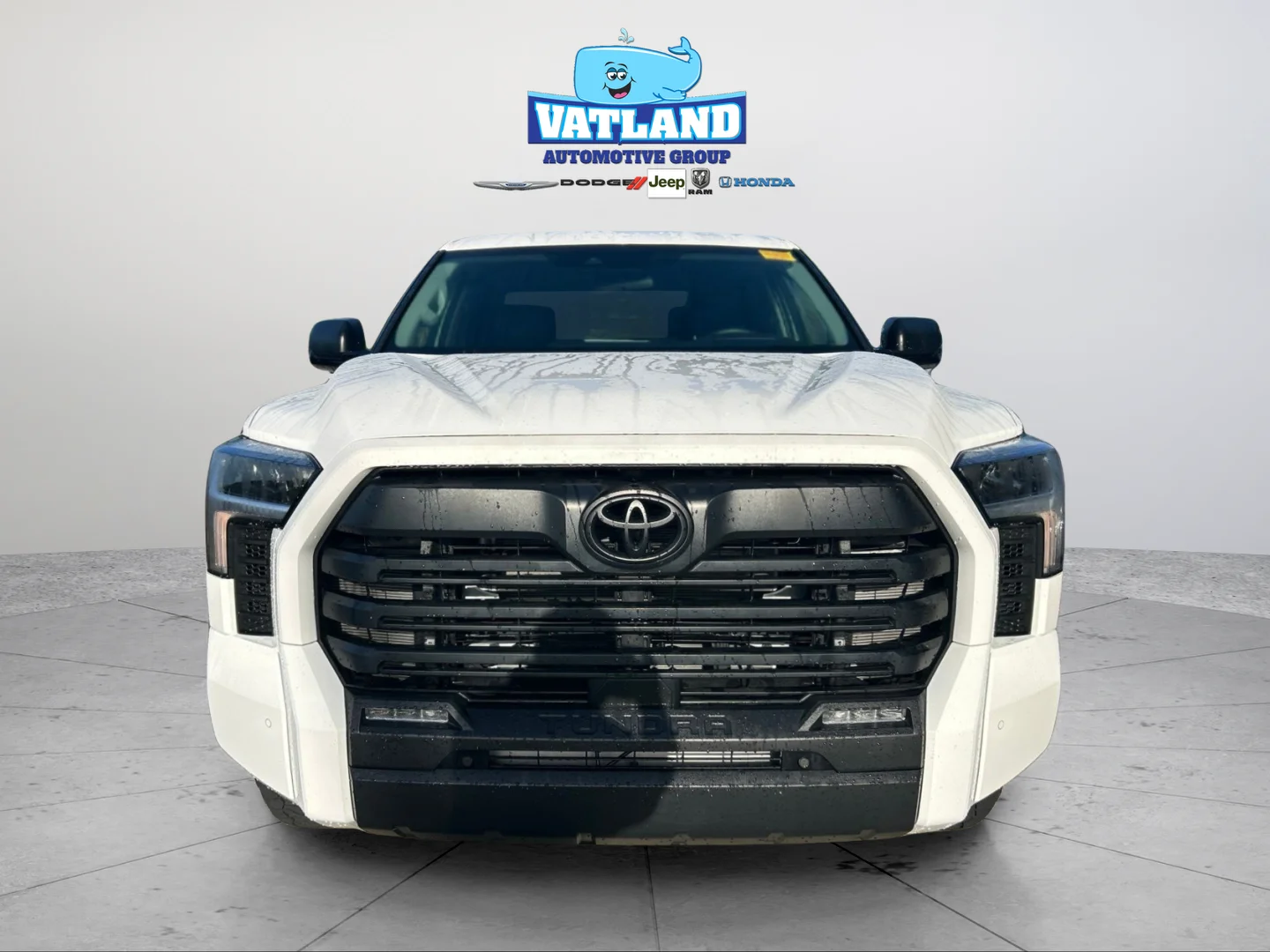 Used 2024 Ice Toyota SR5 image 21