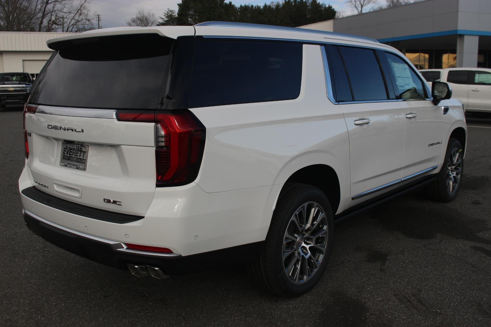 New 2026 Summit White GMC Denali image 7