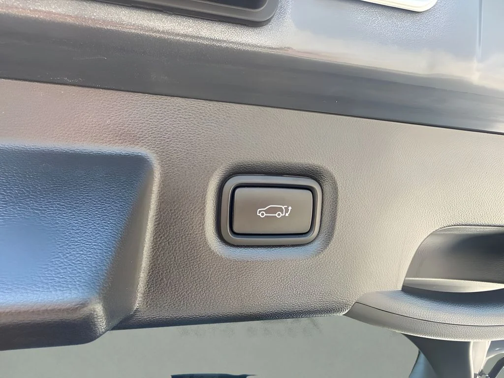 Used 2024 Gray Hyundai SEL image 21
