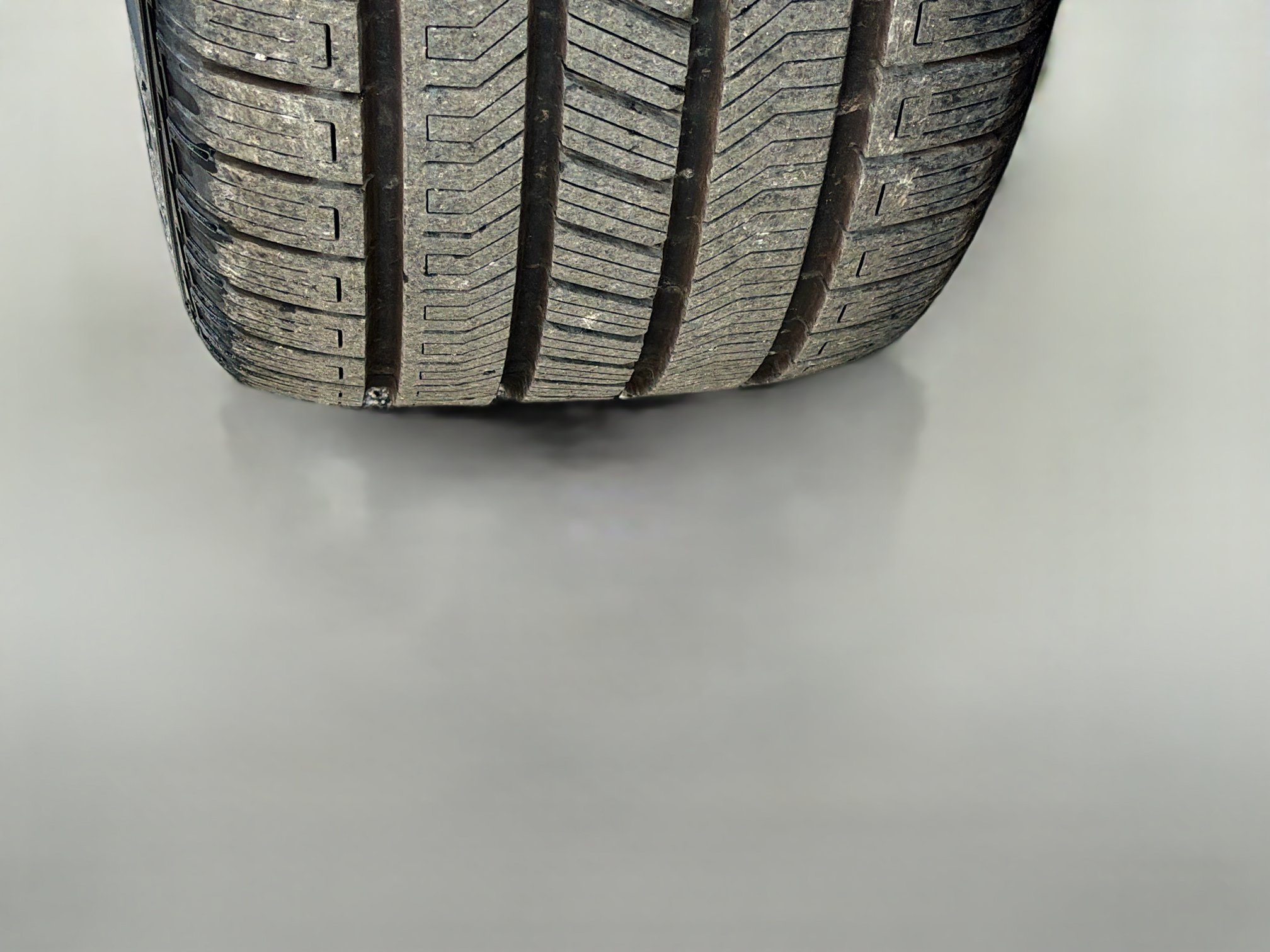 New 2026 Fuji White Land Rover X-Dynamic SE image 42